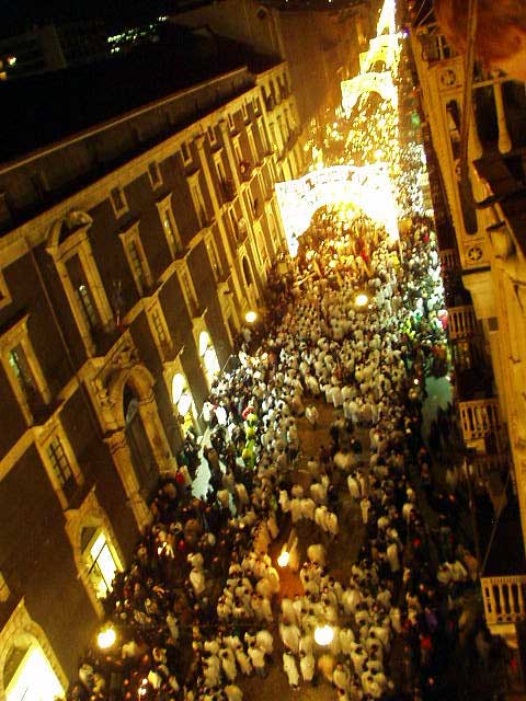 Processione via etnea