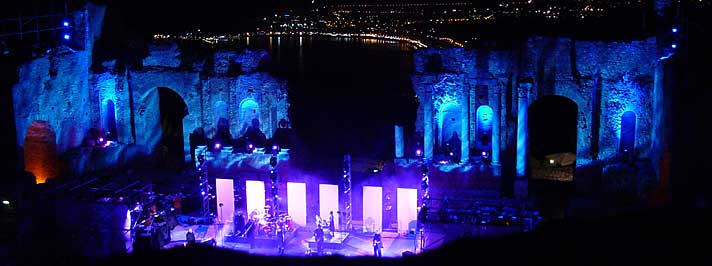 Teatro Greco - Vista di Giardini Naxos