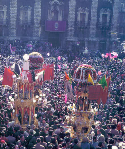 Sant'Agata - Candelore in Piazza Duomo