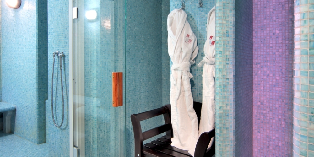 a view into Il Principe Hotel Turkish bath